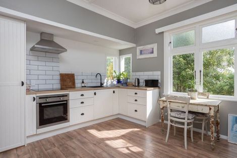 Photo of property in 25 Hospital Street, Dannevirke, 4930