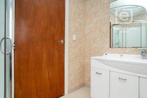 Photo of property in 59 Peach Road, Glenfield, Auckland, 0629