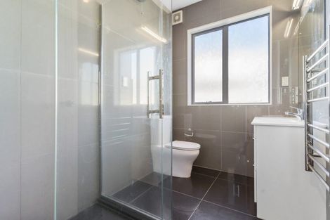 Photo of property in 12a Blakeborough Drive, Forrest Hill, Auckland, 0620