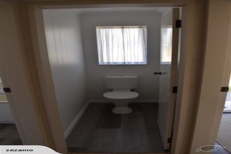 Photo of property in 47a Whites Line West, Woburn, Lower Hutt, 5010