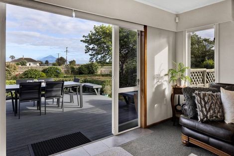 Photo of property in 242 Tawhiti Road, Hawera, 4672