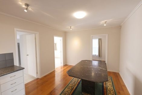 Photo of property in 498 East Coast Road, Windsor Park, Auckland, 0630