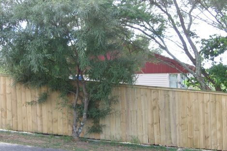 Photo of property in 4 Gemini Place, Beach Haven, Auckland, 0626