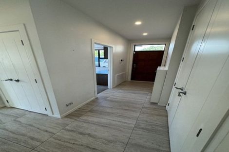 Photo of property in 11 Manor Park, Sunnyhills, Auckland, 2010