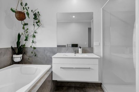 Photo of property in 54 Denby Road, Hawera, 4672