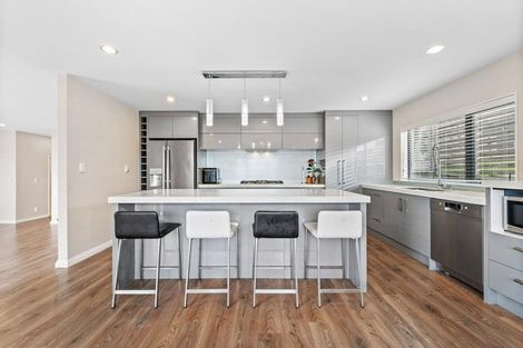 Photo of property in 11 Matisse Drive, West Harbour, Auckland, 0618