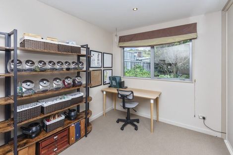 Photo of property in 11 Stonewall Place, Huntsbury, Christchurch, 8022