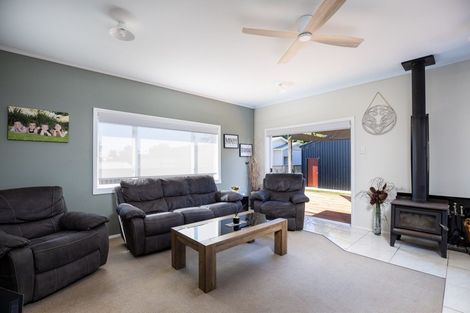 Photo of property in 5 Tupoki Street, Glen Avon, New Plymouth, 4312