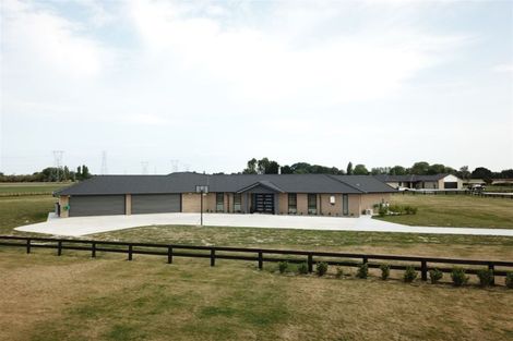 Photo of property in 3 Clover Close, Matangi, Hamilton, 3283