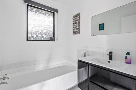 Photo of property in 21b Russell Crescent, Western Heights, Rotorua, 3015