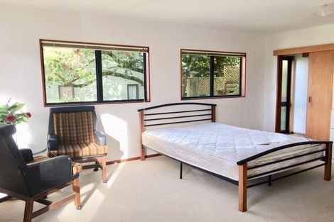 Photo of property in 1/29 Oaktree Avenue, Browns Bay, Auckland, 0630