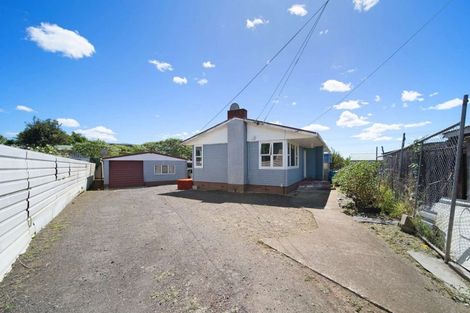 Photo of property in 15 Whitley Crescent, Otara, Auckland, 2023