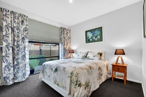 Photo of property in 5 James Kidd Place, Greytown, 5712