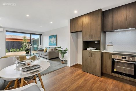 Photo of property in 11/27 New Brighton Road, Shirley, Christchurch, 8061