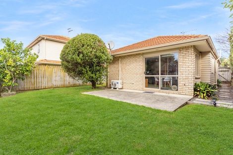 Photo of property in 12 Orbit Place, Flat Bush, Auckland, 2019