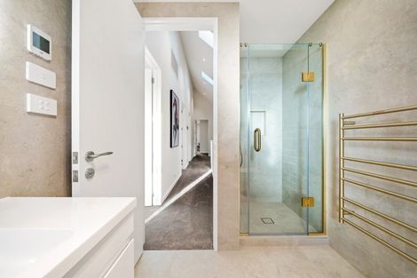 Photo of property in 1 Dorset Down Drive, Karaka, 2580