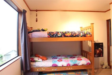 Photo of property in 5a Dennis Way, Island Bay, Wellington, 6023