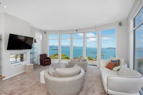 Photo of property in 27 Cromwell Point, Newlands, Wellington, 6037