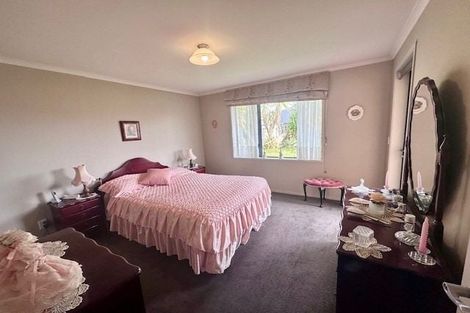Photo of property in 71 Warburton Crescent, Te Awamutu, 3800