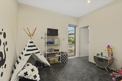 Photo of property in 12 Kahika Grove, Huapai, Kumeu, 0810