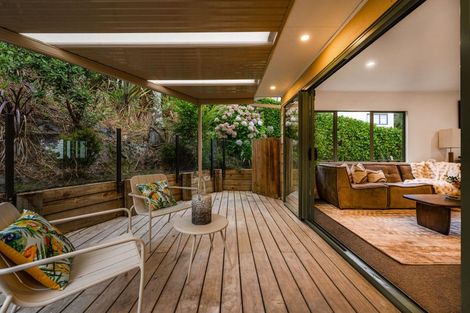 Photo of property in 46a Don Buck Road, Massey, Auckland, 0614