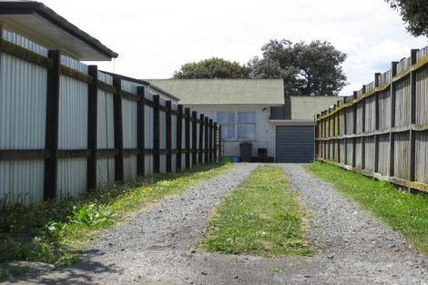 Photo of property in 9 Kambalda Street, Mangere Bridge, Auckland, 2022