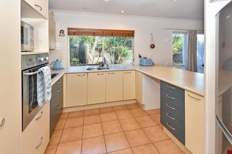 Photo of property in 45e Redoubt Road, Goodwood Heights, Auckland, 2105