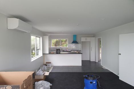 Photo of property in 227 Dowse Drive, Maungaraki, Lower Hutt, 5010