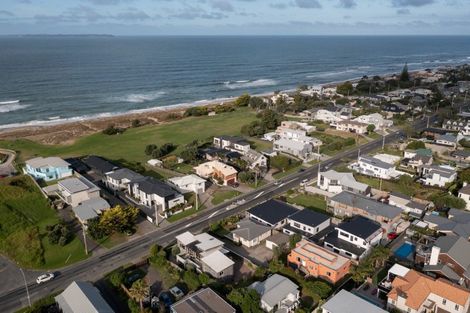 Photo of property in 1018a Papamoa Beach Road, Papamoa Beach, Papamoa, 3118