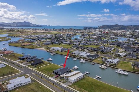 Photo of property in 35 Awatea Drive, Whitianga, 3510