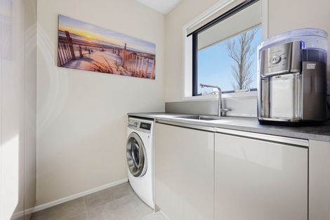 Photo of property in 74 Angelo Avenue, Howick, Auckland, 2014