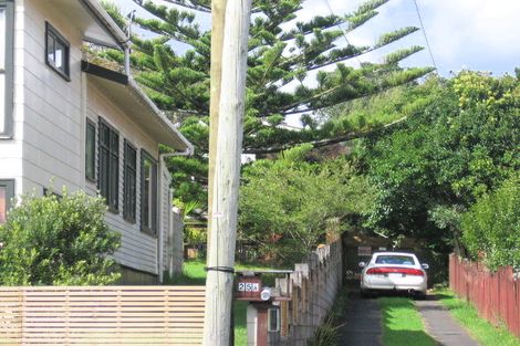 Photo of property in 25a Lavelle Road, Henderson, Auckland, 0612