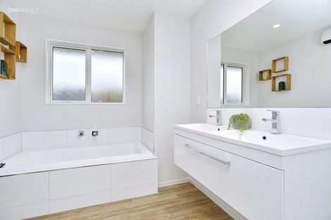 Photo of property in 276 Travis Road, New Brighton, Christchurch, 8083