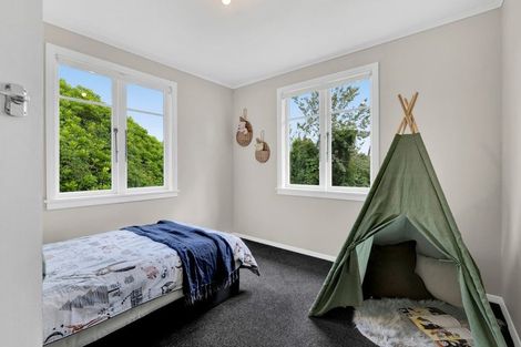 Photo of property in 10 Tasman Street, Vogeltown, New Plymouth, 4310