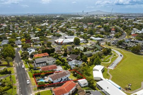 Photo of property in 41 Compton Street, Hillcrest, Auckland, 0627