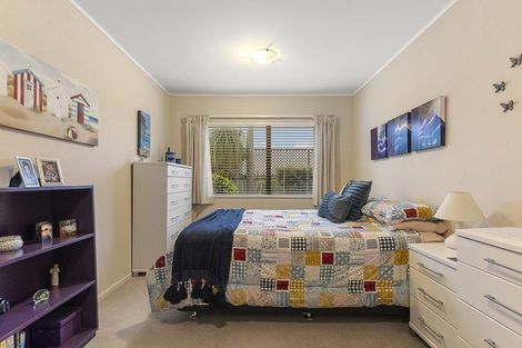 Photo of property in 2/28 Mark Edward Drive, Half Moon Bay, Auckland, 2012
