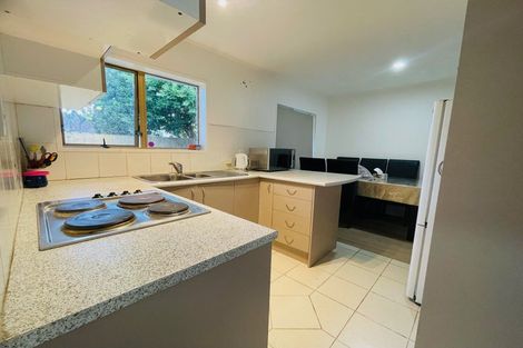Photo of property in 2/15 Hayward Road, Papatoetoe, Auckland, 2025