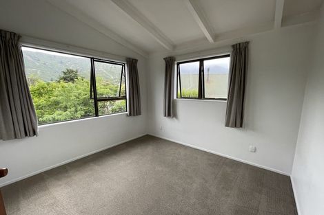 Photo of property in 10 Huia Street, Waikawa, Picton, 7220
