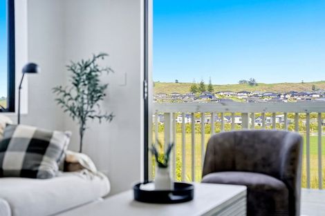 Photo of property in 8 Thomason Crescent, Pokeno, 2402