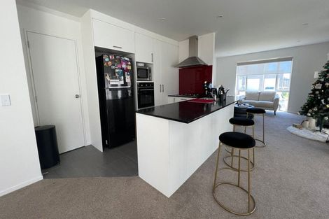 Photo of property in 10 Aeronautic Road, Takanini, 2112