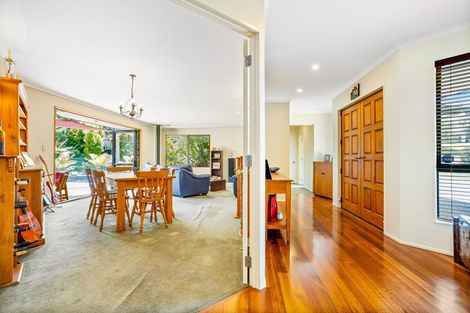Photo of property in 34 Oakford Park Crescent, Greenhithe, Auckland, 0632