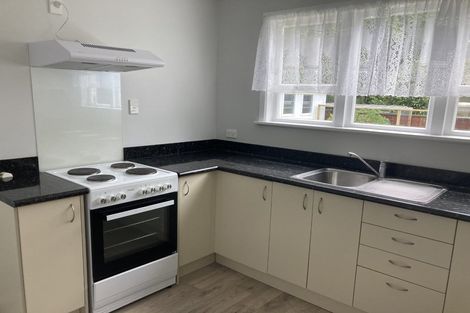 Photo of property in 17a Heather Grove, Fairfield, Lower Hutt, 5011