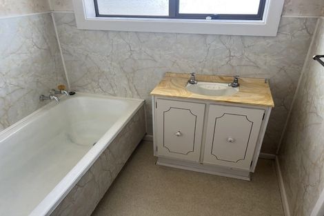 Photo of property in 500 Sawyers Arms Road, Harewood, Christchurch, 8051