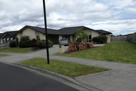 Photo of property in 11 Trauzer Place, Flagstaff, Hamilton, 3210