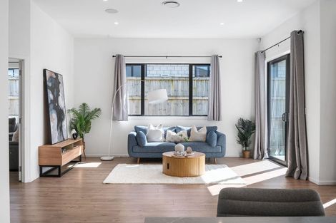 Photo of property in 12 Paiaka Place, Rototuna North, Hamilton, 3210