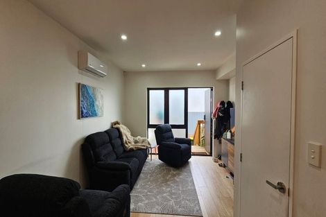 Photo of property in 9/6 Kereru Street, Henderson, Auckland, 0612