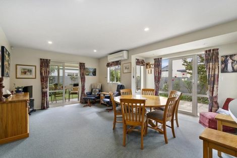 Photo of property in 150a Avonhead Road, Avonhead, Christchurch, 8042