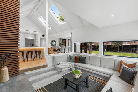 Photo of property in 9 Ringwood Place, Avonhead, Christchurch, 8042