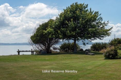 Photo of property in 13 Gemini Place, Kawaha Point, Rotorua, 3010
