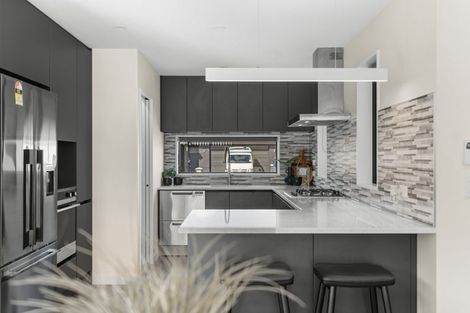 Photo of property in 16 Helen Place, Halswell, Christchurch, 8025